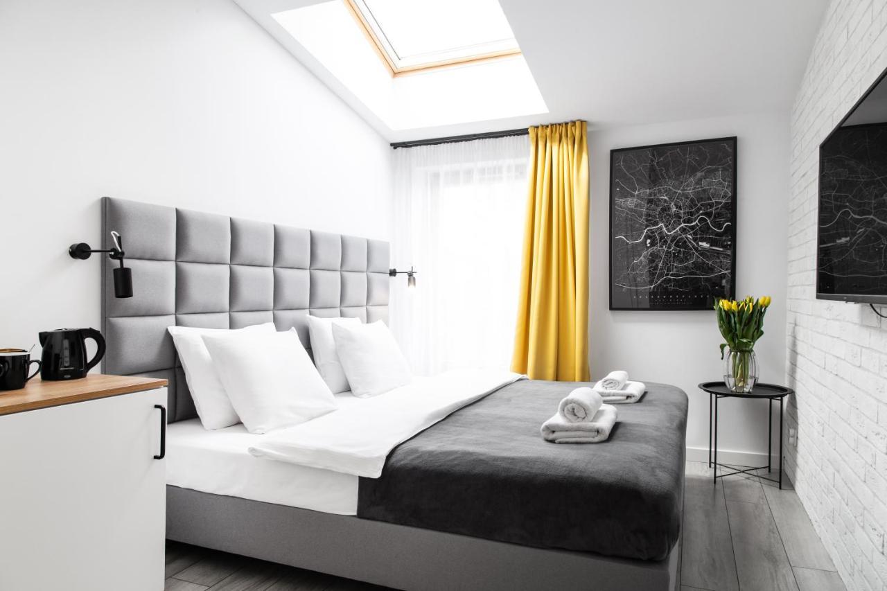 Househost Apartament: Ul. Miodowa 42/42A คราคูฟ ภายนอก รูปภาพ